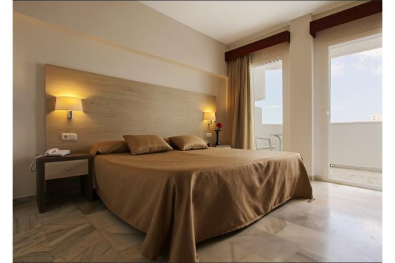 Hotel Palia La Roca Benalmádena Kültér fotó